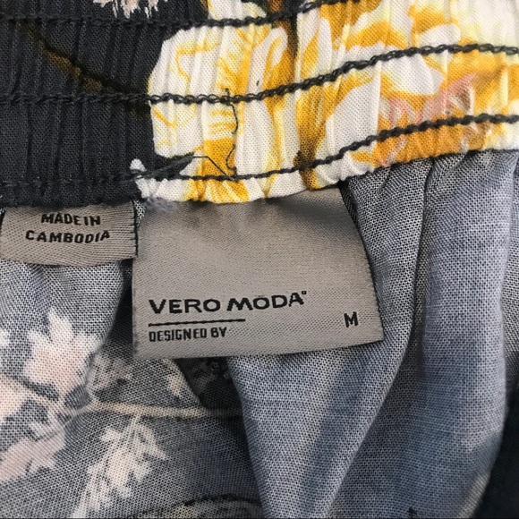 Vero Moda Pants - Picture 5 of 10